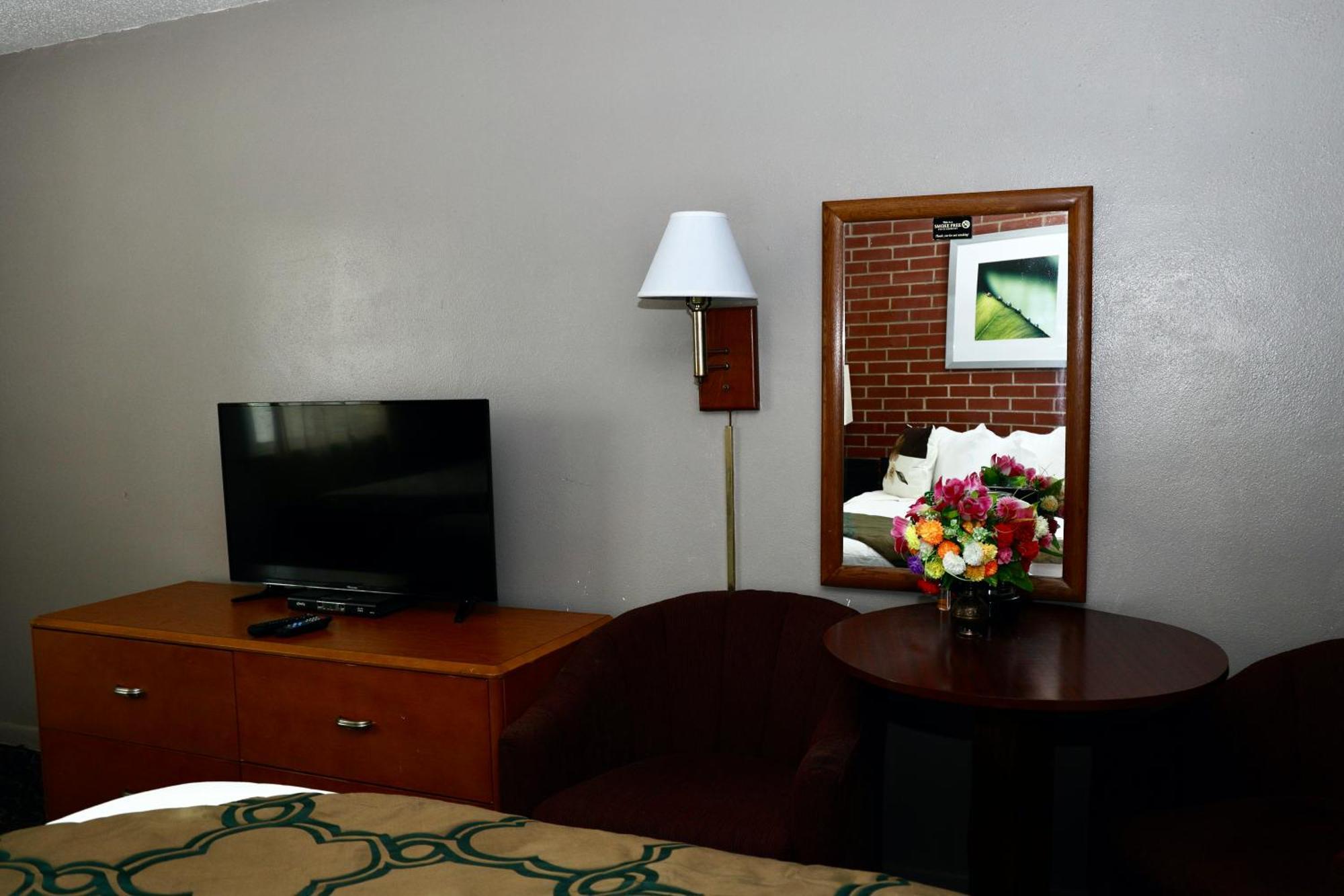 Twi-Lite Inn Front Royal Exterior photo