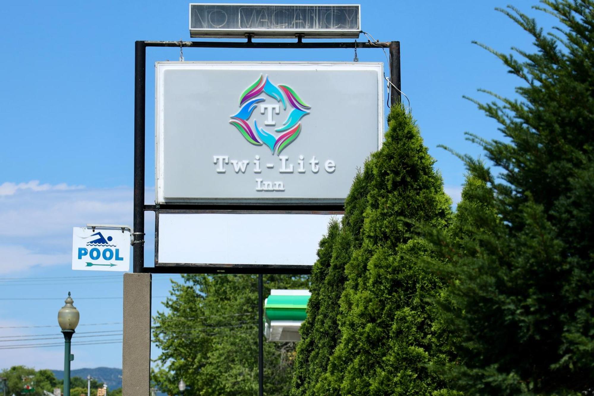 Twi-Lite Inn Front Royal Exterior photo