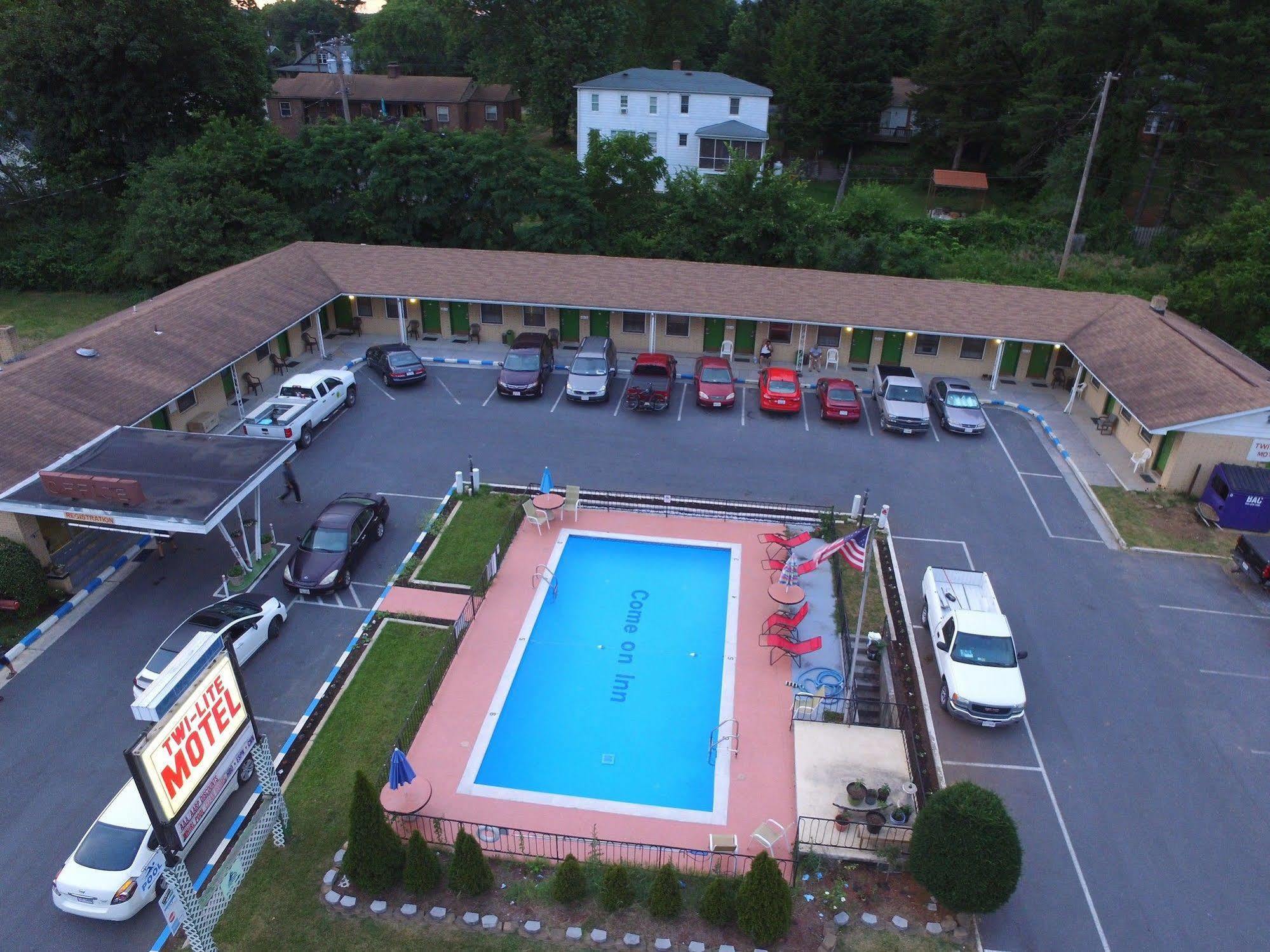 Twi-Lite Inn Front Royal Exterior photo